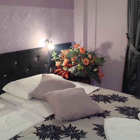 Asterias Studios & Apartments คาลีเวส ภายนอก รูปภาพ